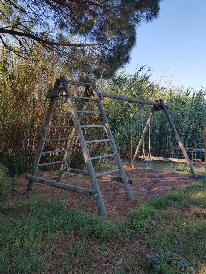 Vacances En Camargue Proche De La Mer Climatise Aigues-Mortes Exterior foto