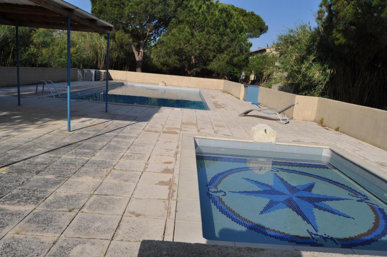 Vacances En Camargue Proche De La Mer Climatise Aigues-Mortes Exterior foto